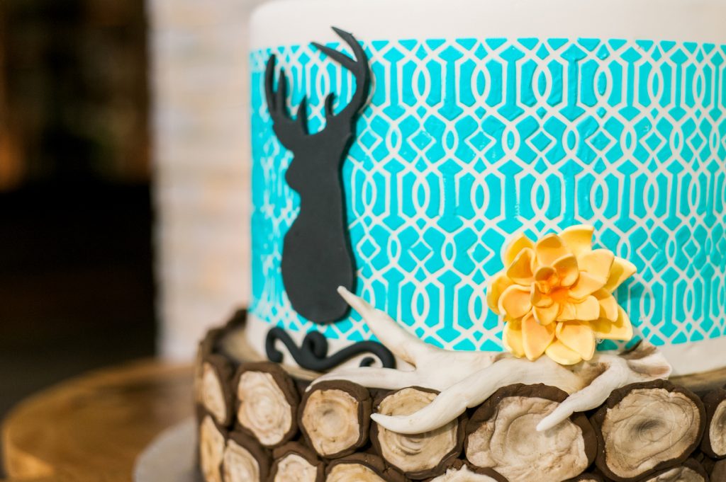 Deer wedding cake