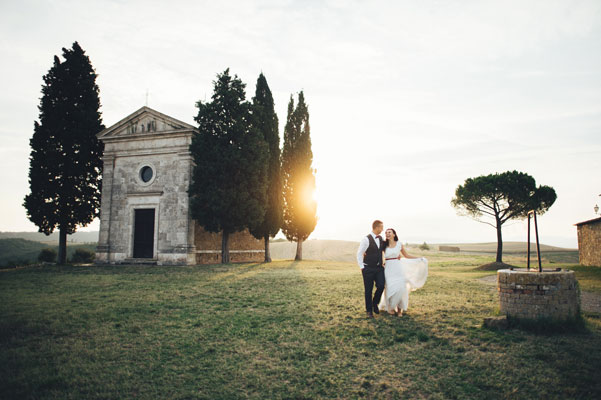 Couple marries at destination wedding in Italy