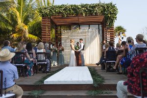Couples marries at destination wedding in mexico
