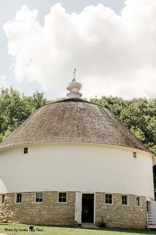 Round barn farm wedding venue in Southern Minnesota