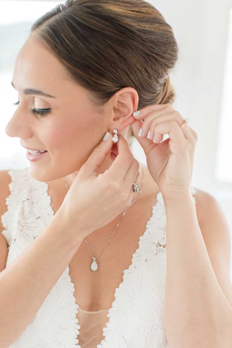 Elegant diamond drop bridal earring