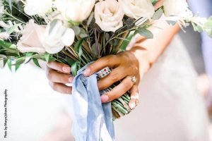 Bridal bouquet accessories