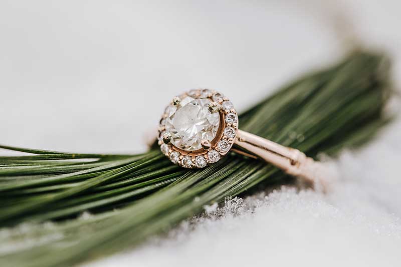 Circle halo rose gold diamond engagement ring