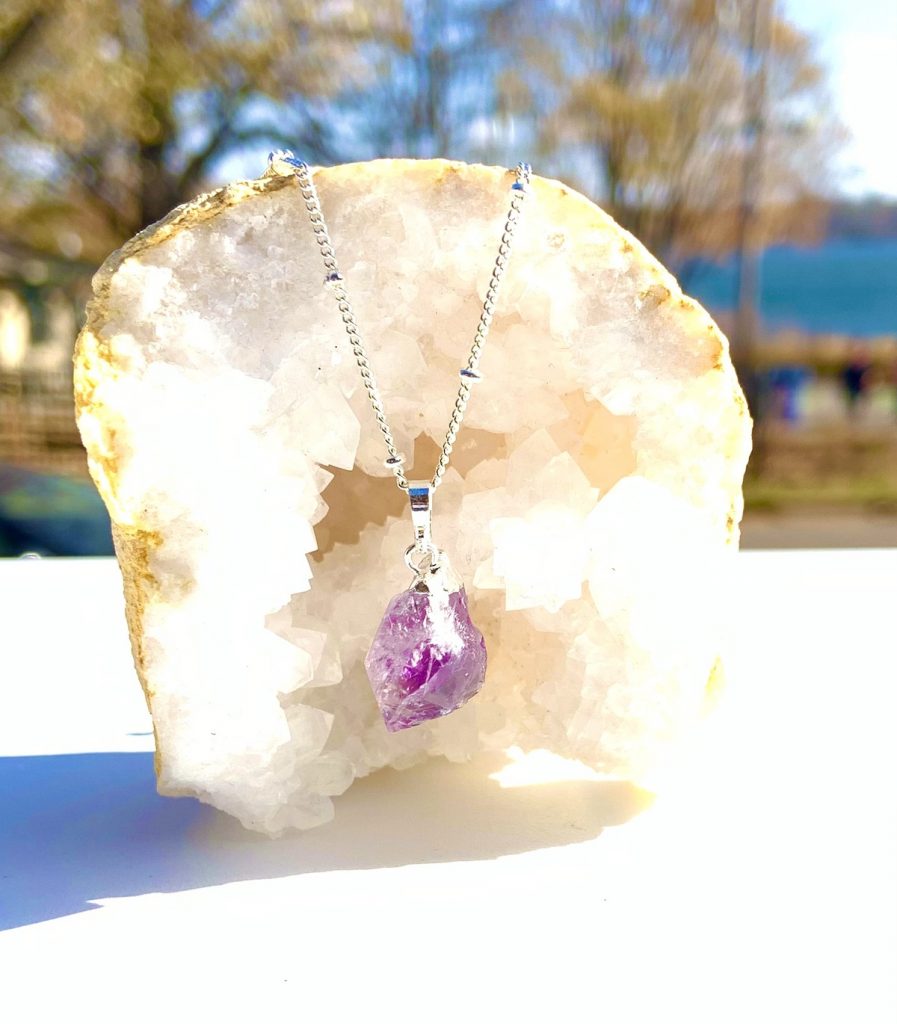 Stone amethyst necklace 