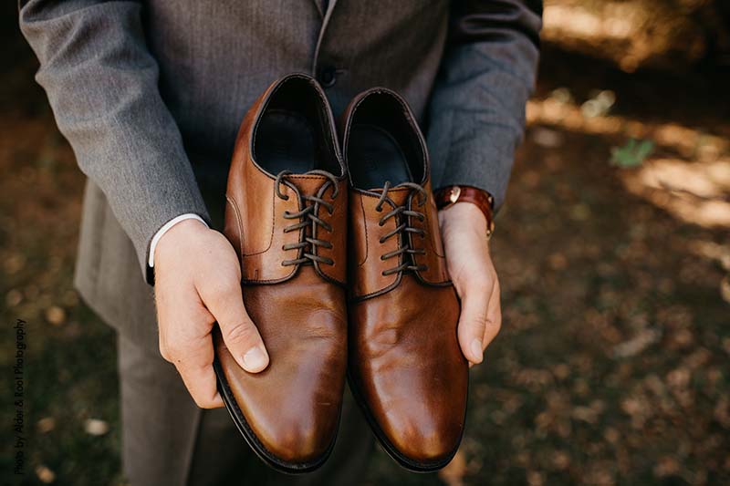 Classic and sleek brown dress shoes for groom
