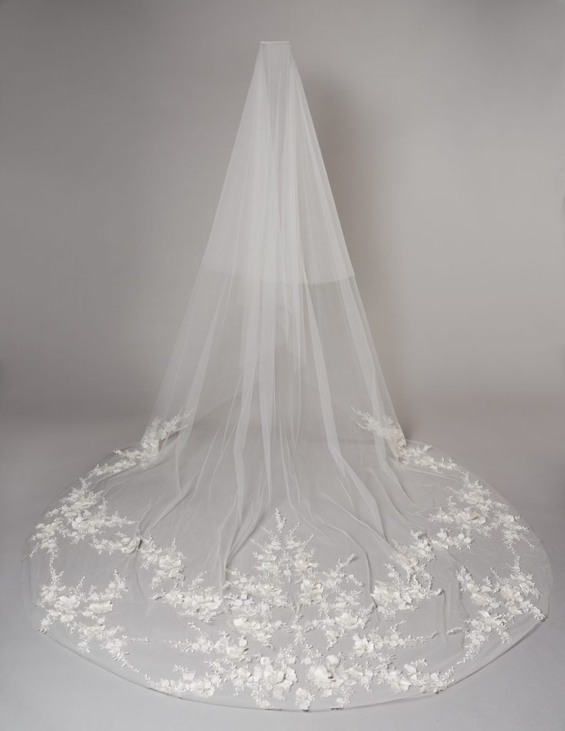 Intricate long bridal veil