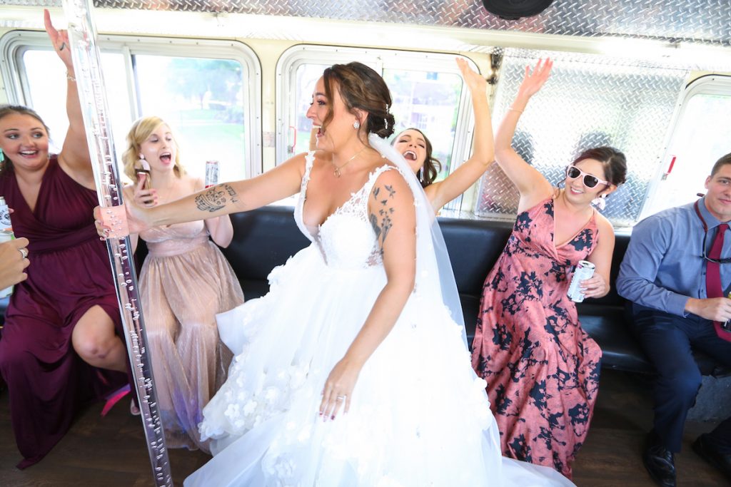Bridal party finds wedding limo using wedding transportation checklist