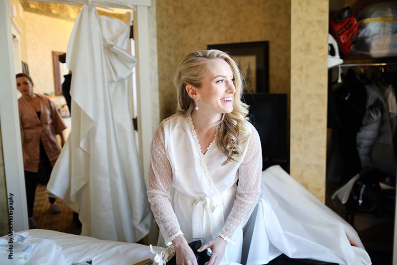 White bride robe with sheer sleeves