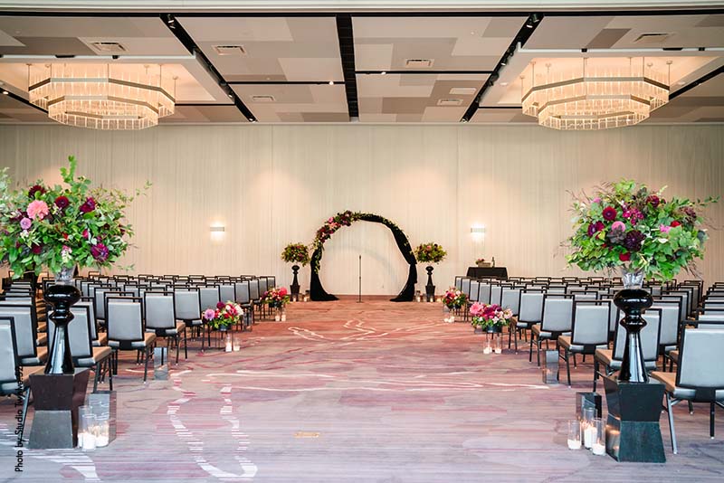 Modern Minnesota ballroom wedding venue
