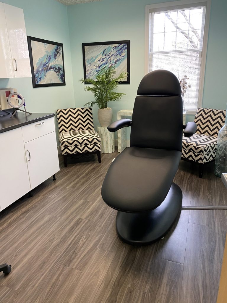 Cosmetic skincare office The Aesthetic Lounge by Twin Ports Dermatology