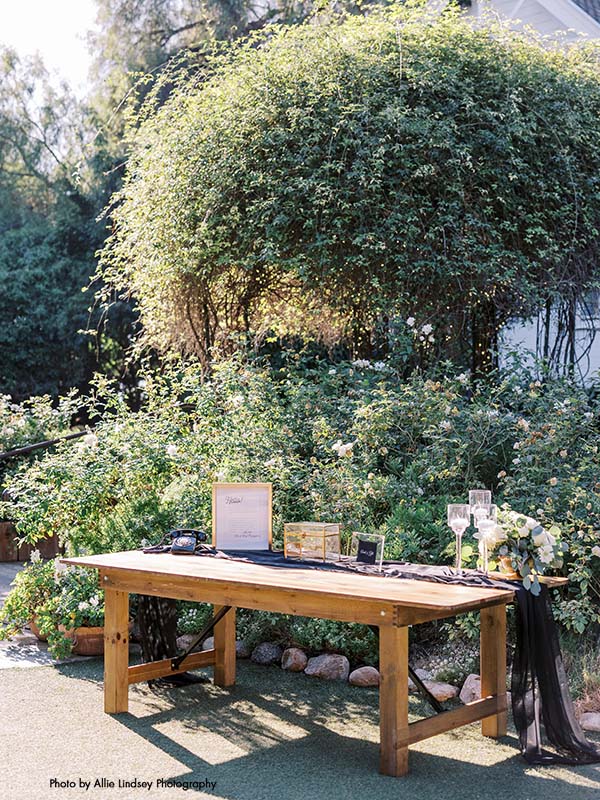 Wedding audio guest book table