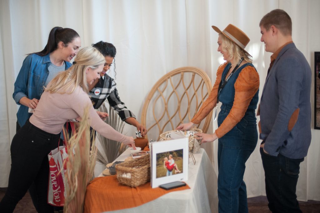 Brides at UNVEILED Minneapolis create a wedding show game plan