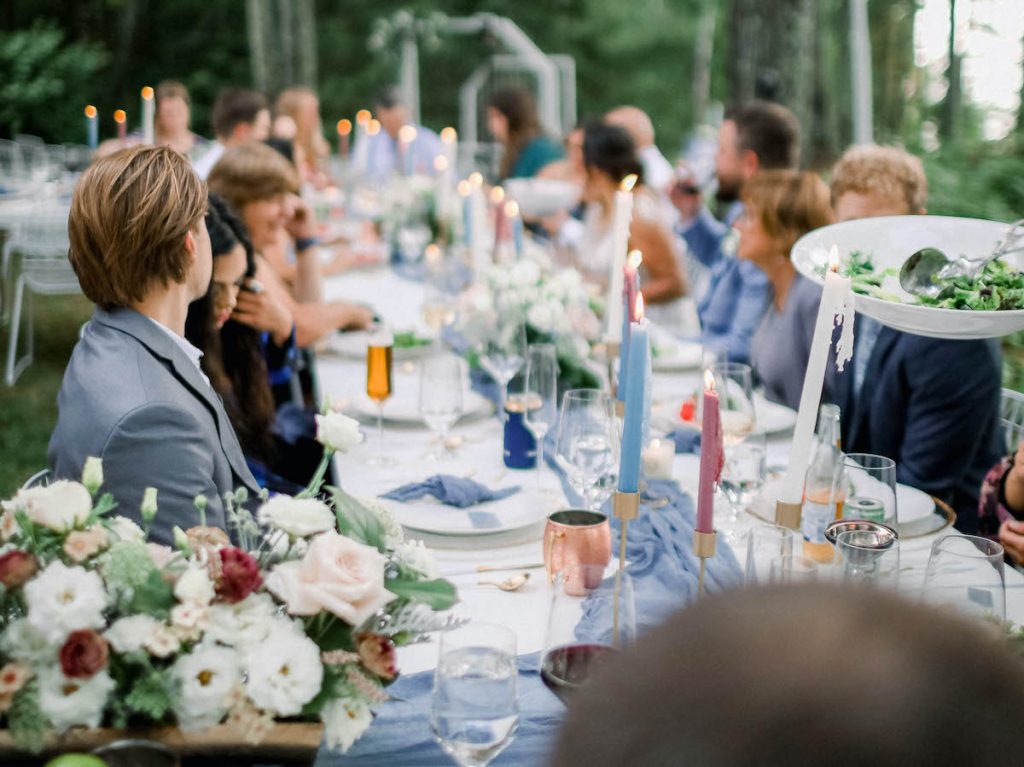 Wedding guests enjoyed food from 2023 wedding food trends
